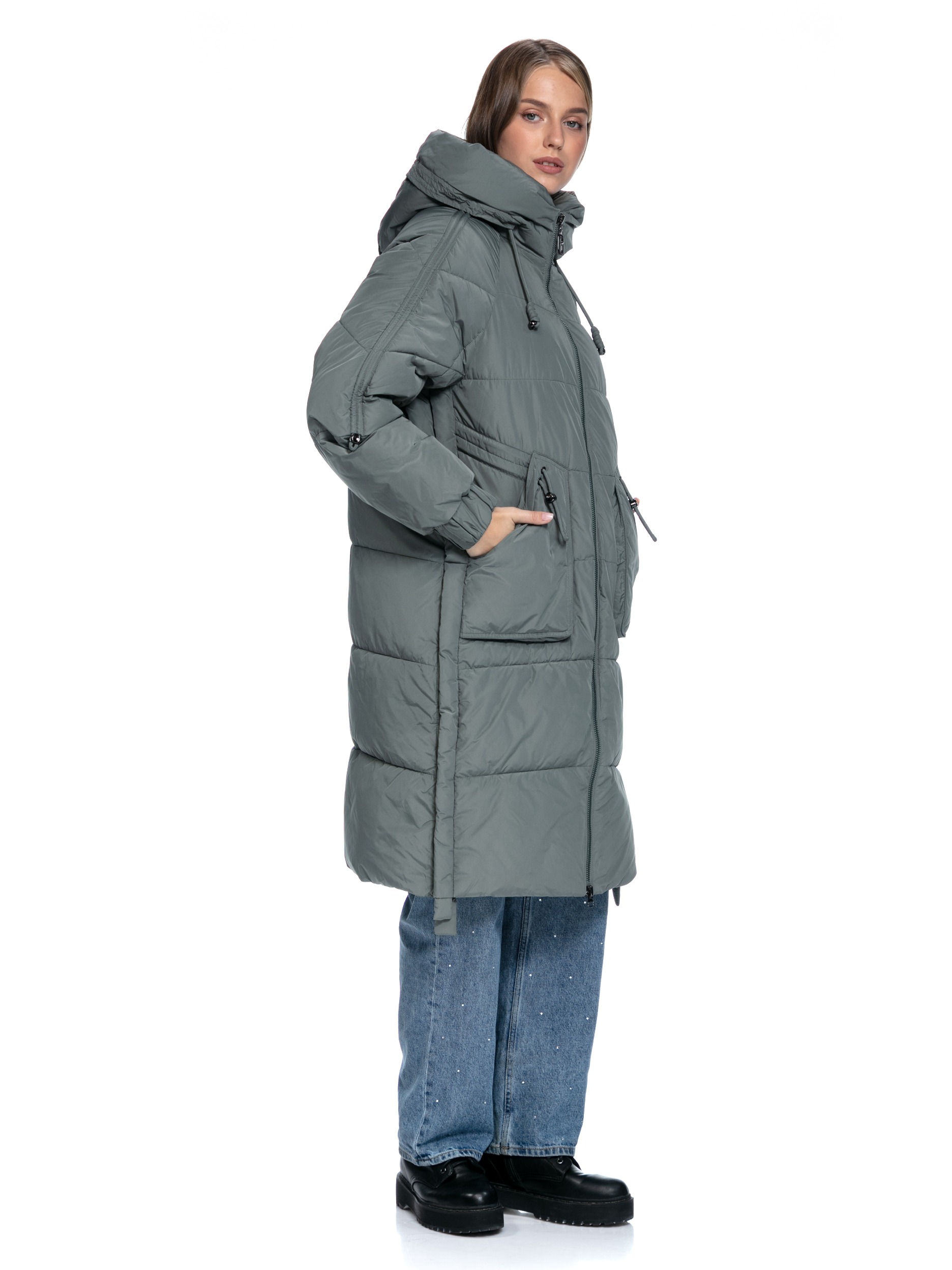 Текстильное зимнее пальто на синтепоне с капюшоном